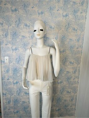 White Pleated Chiffon Cami for a European Summer ABS Allen Schwartz